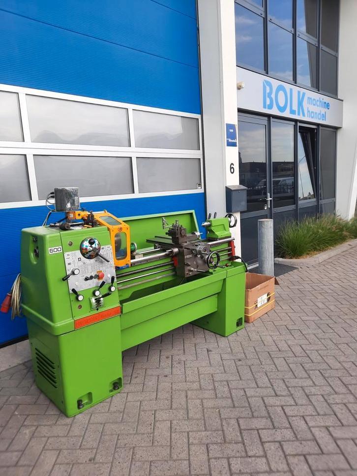 COLCHESTER Master 2500 Draaibank MITUTOYO in nette staat!!, Doe-het-zelf en Verbouw, Draaibanken, Gebruikt, Metaaldraaibank, 500 tot 1000 mm