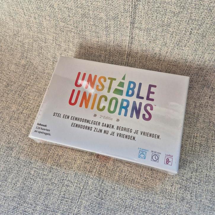 Unstable Unicorns NL - Nieuw in verpakking!, Hobby en Vrije tijd, Gezelschapsspellen | Bordspellen, Nieuw, Een of twee spelers