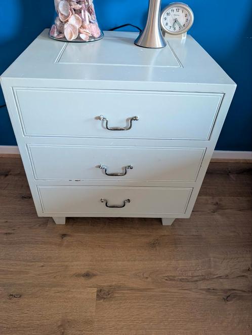 2 stuks Nachtkastje met 3 lades, Huis en Inrichting, Slaapkamer | Nachtkastjes, Gebruikt, 55 tot 70 cm, Minder dan 45 cm, Hout