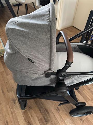 Maxi-Cosi Zelia S Trio 3-in-1 Complete Set beschikbaar voor biedingen