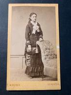 cdv carte de visite jongedame Deventer M Bosse Apeldoorn, Verzenden, Foto, Zo goed als nieuw, Voor 1940