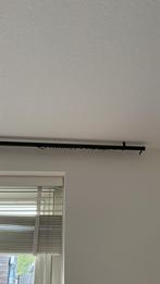 GRATIS Zwarte Gordijnrail roede met wave gleiders. 400cm, Ophalen, Gebruikt, Minder dan 100 cm