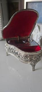 Zilverkleurig Muziekdoosje Piano, Ophalen