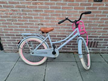 22 inch diva meisjesfiets beschikbaar voor biedingen