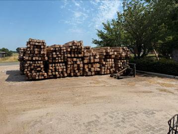 Hout Teak hout  2 . 10 tot 2.30 lang beschikbaar voor biedingen