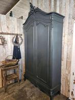 franse kroonkast ``WOONWINKEL RUSTIEK``, Ophalen