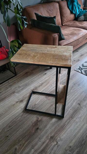 Laptoptafel mangohout en metaal beschikbaar voor biedingen