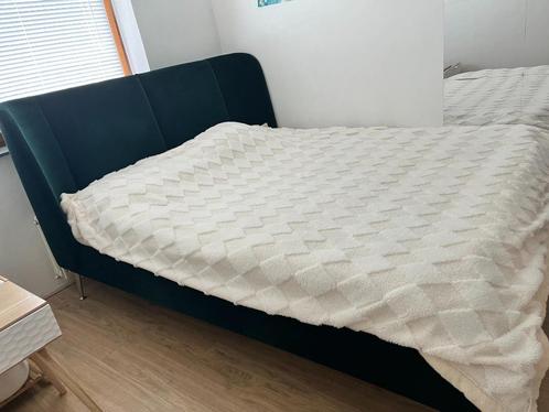 IKEA TUFJORD Bed 160x200 – Groen Fluweel – Met Matras, Huis en Inrichting, Slaapkamer | Bedden, Nieuw, Tweepersoons, 160 cm, 200 cm