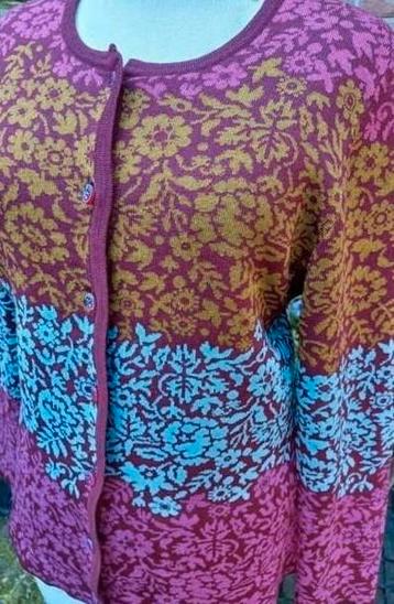 OLEANA Noors wollen zijde vest L 40 42 folklore  beschikbaar voor biedingen