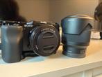 Sony ZV-E10 with Kit lens + 28 - 70 mm Sony lens warranty, Ophalen, Zo goed als nieuw, Sony