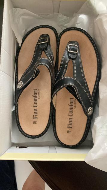 Nieuwe leren damesslippers van Finn Comfort maat 38 beschikbaar voor biedingen