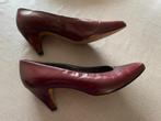 Bordeaux rode Peter Kaiser pumps maat 6,5, echt leder, Kleding | Dames, Schoenen, Peter Kaiser, Pumps, Verzenden, Gedragen