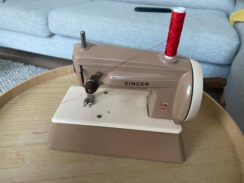 Vintage Singer Naaimachine - Klein Model met Doos & Accessoi, Antiek en Kunst, Antiek | Naaimachines, Ophalen of Verzenden