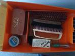 Vintage schoenpoetsbak met inhoud € 10,=, Ophalen of Verzenden
