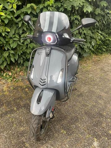 Vespa Sprint 2015 4T 4v brom custom nardogrey beschikbaar voor biedingen