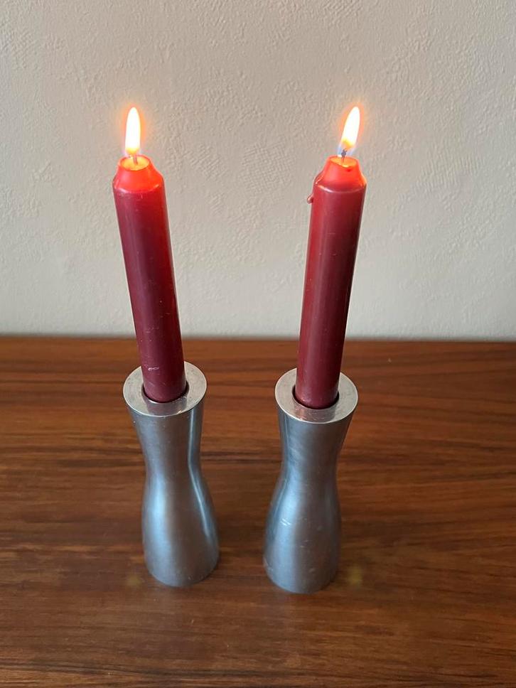 2 Erika Pekkari kandelaars vintage Ikea space age design, Huis en Inrichting, Woonaccessoires | Kandelaars en Kaarsen, Zo goed als nieuw