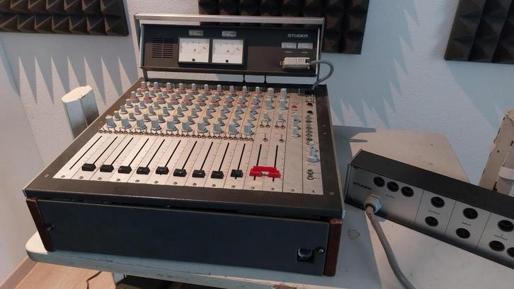Studer 169 Mixer met Meter Bridge & Breakout, Muziek en Instrumenten, Mengpanelen, Gebruikt, 5 tot 10 kanalen, Microfooningang