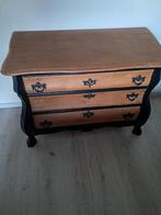 Charmant oud buik kastje, Antiek en Kunst, Ophalen