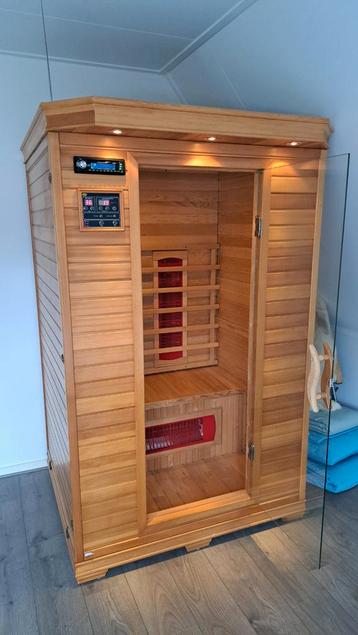 Infrarood Sauna met radio cd speler - Zo Goed Als Nieuw beschikbaar voor biedingen