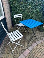 Tuintafeltje 2 klapstoelen / Bistroset vintage wit / blauw, Ophalen, Zo goed als nieuw, Hout