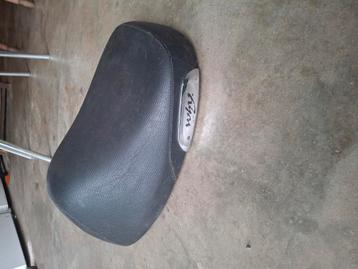 1x buddy yamaha Way.  + 1x buddy Neo's beschikbaar voor biedingen