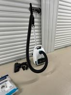 Bosch Stofzuiger - Inclusief accessoires en stofzuigerzakken, Witgoed en Apparatuur, Stofzuigers, Gebruikt, Stofzuiger, Minder dan 1200 watt