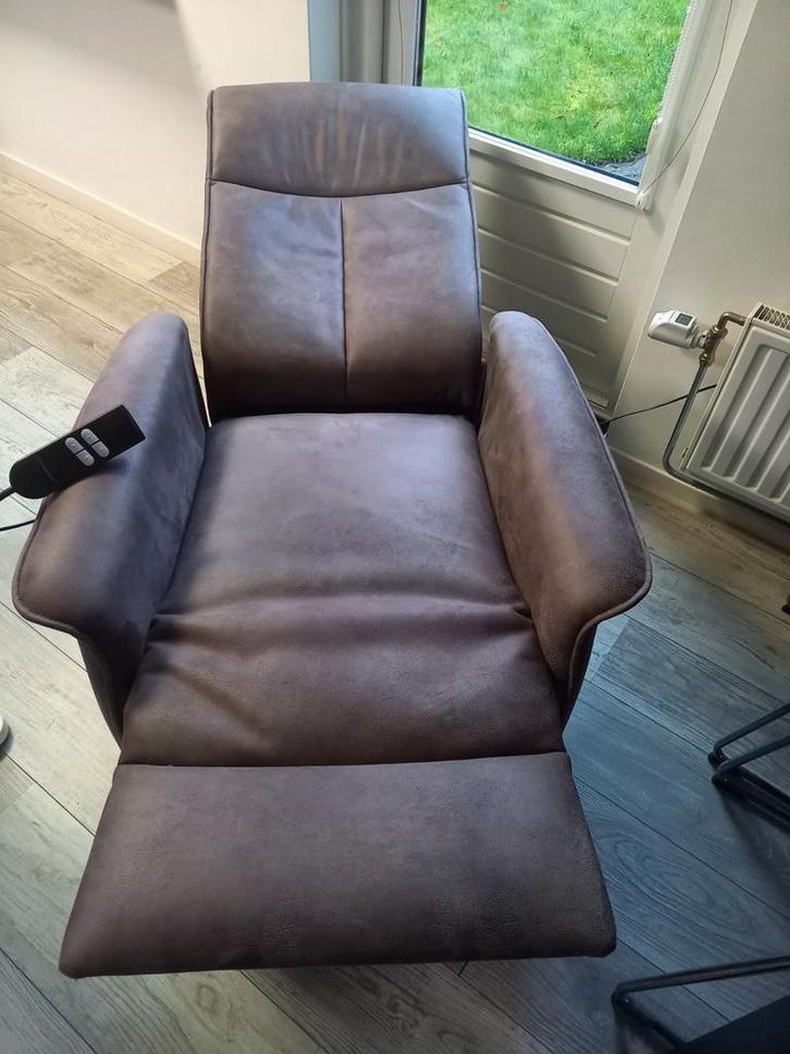 Sta op stoel tot 120 kg - Zo goed als nieuw!, Huis en Inrichting, Fauteuils, Zo goed als nieuw, Stof, 75 tot 100 cm, 75 tot 100 cm