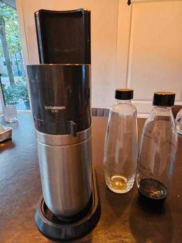 Sodastream Duo met plastic & glazen fles beschikbaar voor biedingen