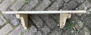 Brocante oud houten regaal - regaaltje / licht geel beschikbaar voor biedingen