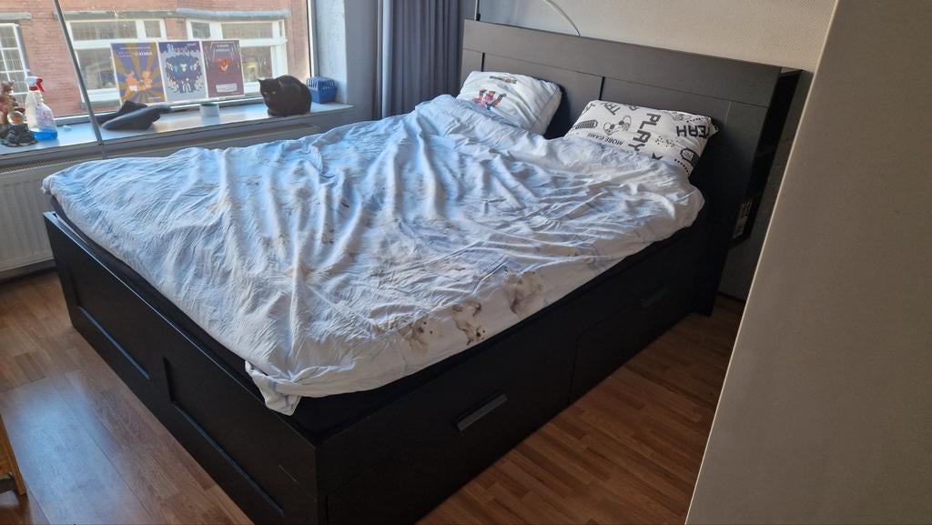 IKEA 2 persoonsbed met laden en kastje, Ophalen, Gebruikt, Zwart, Tweepersoons