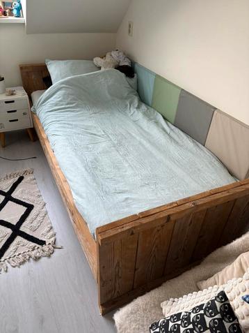 Steigerhout bed inclusief lattenbodem 90*2.00 beschikbaar voor biedingen