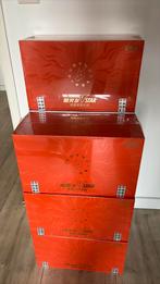Charizard VSTAR Collection Gift Box, Hobby en Vrije tijd, Verzamelkaartspellen | Pokémon, Ophalen of Verzenden, Zo goed als nieuw