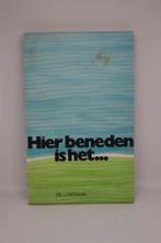 Hier beneden is het niet… - J. Overduin, Ophalen of Verzenden, Zo goed als nieuw