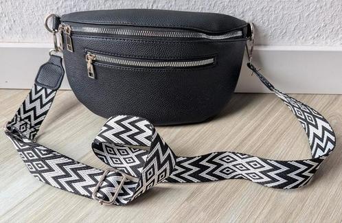 Zwarte Nepleren Schoudertas | 4 Ritsen Vakken | 27x16| NIEUW, Sieraden, Tassen en Uiterlijk, Tassen | Damestassen, Nieuw, Schoudertasje
