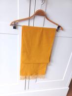 Gele 100% wollen sjaal, Kleding | Dames, Mutsen, Sjaals en Handschoenen, Maat 38/40 (M), Ophalen of Verzenden, Sjaal, Onbekend