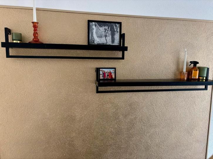 2 Wandplanken - Zo goed als nieuw!, Huis en Inrichting, Woonaccessoires | Wandplanken en Boekenplanken, Zo goed als nieuw, Ophalen