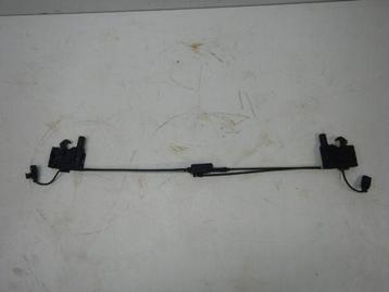VW Polo 2G Motorkapsloten Set 8S0823509B beschikbaar voor biedingen