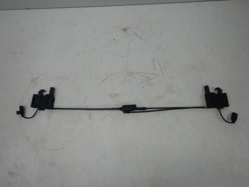 VW Polo 2G Motorkapsloten Set 8S0823509B, Auto-onderdelen, Carrosserie en Plaatwerk, Volkswagen, Gebruikt, Ophalen of Verzenden