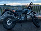 Derbi senda X-treme 2021 origineel, + nieuw dashboardkastje, Fietsen en Brommers, Brommers | Crossbrommers, Ophalen, Zo goed als nieuw
