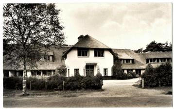 Ansichtkaart Bilthoven, het Broederschapshuis beschikbaar voor biedingen