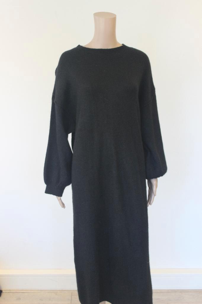 NIEUW Hip & Go zwarte jurk one size, Kleding | Dames, Jurken, Nieuw, Maat 38/40 (M), Zwart, Onder de knie, Ophalen of Verzenden