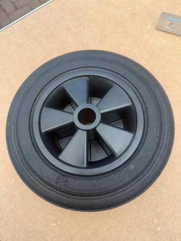 Caravan wiel beschikbaar voor biedingen