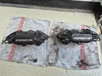 Porsche 944 turbo / S2 remklauwen vooras beschikbaar voor biedingen