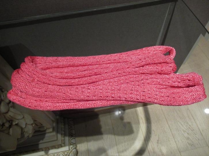 Lange roze glanzende InWear sjaal, Kleding | Dames, Mutsen, Sjaals en Handschoenen, Zo goed als nieuw, Sjaal, Verzenden