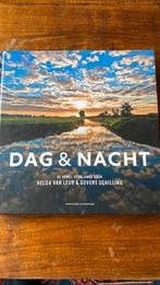 Helga van Leur - Dag & nacht, Helga van Leur; Govert Schilling, Ophalen of Verzenden, Zo goed als nieuw, Natuurwetenschap