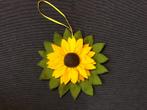 Zonnebloem hanger, Hobby en Vrije tijd, Vilt, Ophalen of Verzenden, Nieuw, Figuurtje(s), Wolvilt