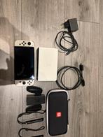 Nintendo switch oled wit, Spelcomputers en Games, Spelcomputers | Nintendo Switch, Met games, Nieuw, Met 1 controller, Switch OLED
