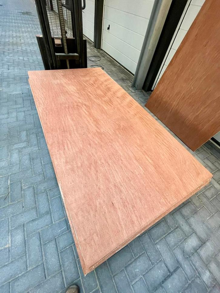 Mahonie multiplex, Tuin en Terras, Palen, Balken en Planken, Zo goed als nieuw, Palen, Minder dan 180 cm, Ophalen of Verzenden
