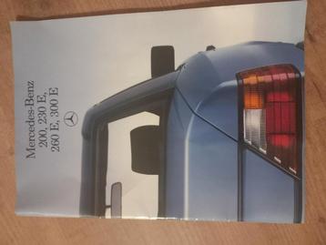 Mercedes brochures W124 W201 W123 W126 beschikbaar voor biedingen