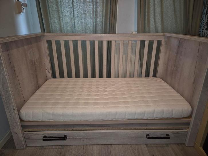 Ledikant Fjord/Sem 140 x 70, Kinderen en Baby's, Kinderkamer | Bedden, Zo goed als nieuw, 140 tot 160 cm, 70 tot 85 cm, Matras